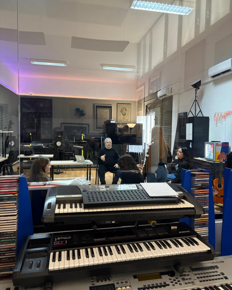 Incontro di coprogettazione del progetto Senza Parole Lizzano con professionisti e associazioni del territorio