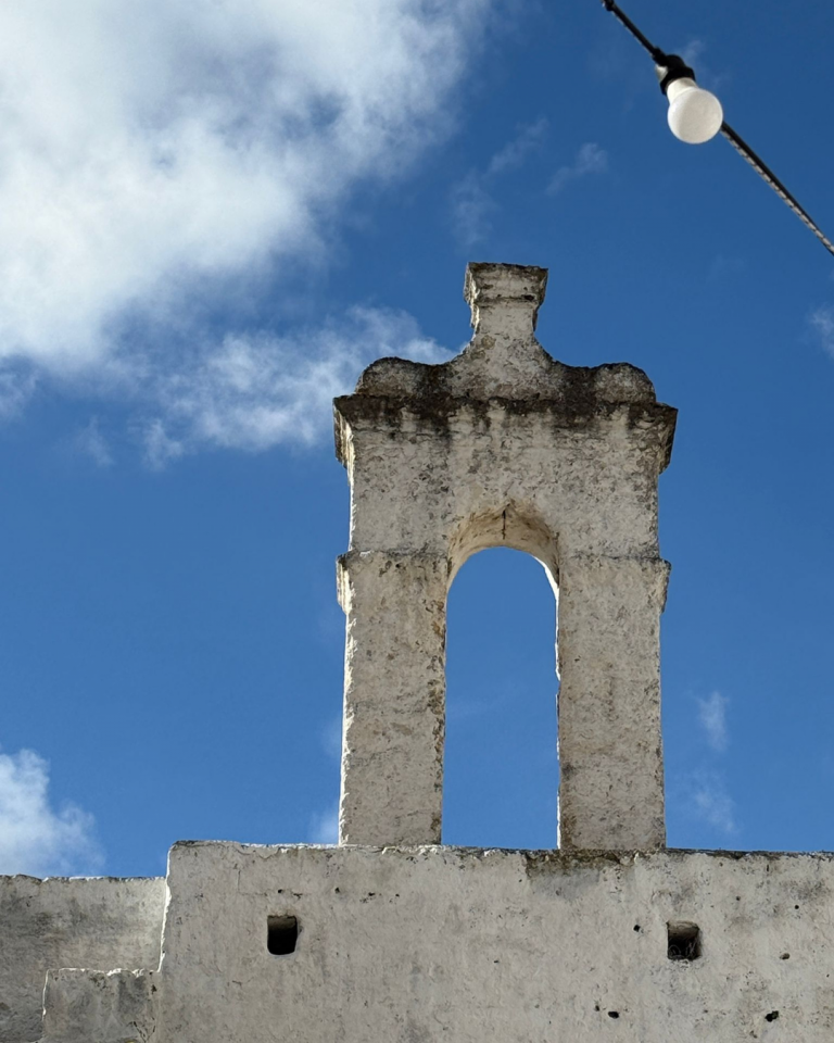 Campanile della Chiesa del Crocifisso a Lizzano
